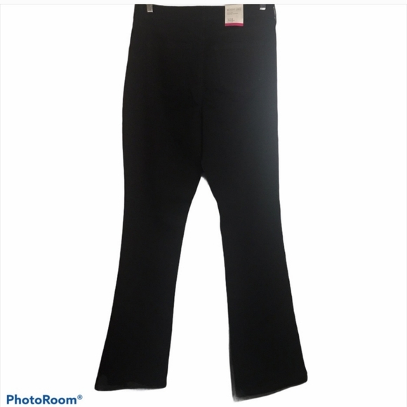 NWT Style and co boot cut jeans - Picture 3 of 10